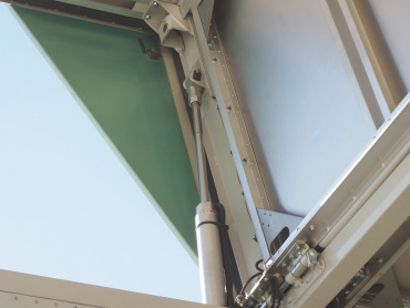 いすゞ フォワード ウイング車 中型 TKG-FRR90T2 年式 H27[写真17]