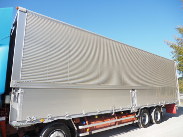 いすゞ ギガ ウイング車 大型 QKG-CYJ77A 年式 H25 [写真15]