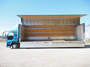 いすゞ ギガ ウイング車 大型 QKG-CYJ77A 年式 H25 [写真17]