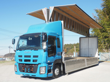 いすゞ ギガ ウイング車 大型 QKG-CYJ77A 年式 H25 [写真03]