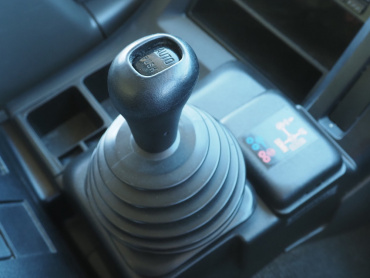 いすゞ ギガ ウイング車 大型 QKG-CYJ77A 年式 H27[写真35]