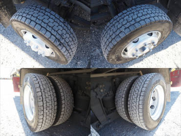 いすゞ ギガ ウイング車 大型 QKG-CYJ77A 年式 H27[写真49]