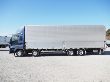 いすゞ ギガ ウイング車 大型 QKG-CYJ77A 年式 H27[写真13]