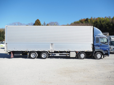 いすゞ ギガ ウイング車 大型 QKG-CYJ77A 年式 H27[写真08]