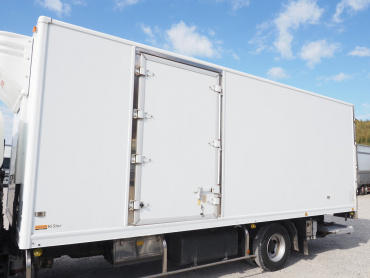 日野 レンジャープロ 冷凍バン 中型 TKG-FC9JKAA 年式 H28 [写真13]