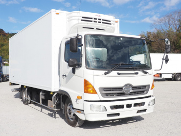 日野 レンジャープロ 冷凍バン 中型 TKG-FC9JKAA 年式 H28 [写真04]