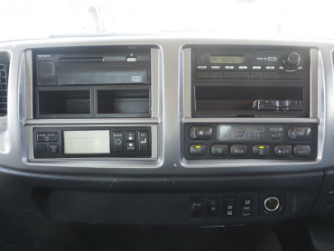 日野 レンジャープロ 冷凍バン 中型 TKG-FC9JKAA 年式 H28 [写真28]