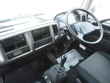 日野 レンジャープロ 冷凍バン 中型 TKG-FC9JKAA 年式 H28 [写真26]