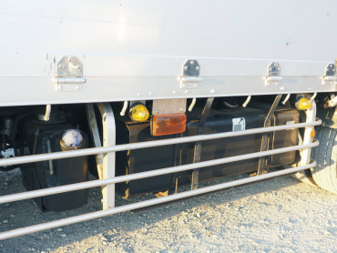 いすゞ フォワード 平ボディ 中増t QPG-FTR34T2 年式 H29 [写真13]