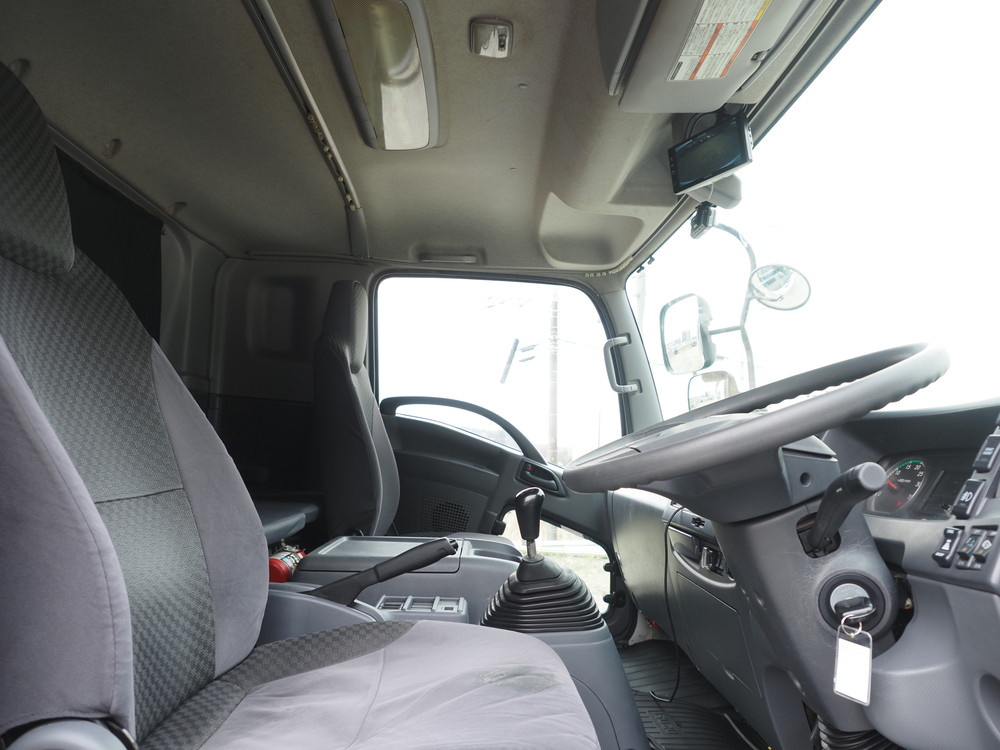 いすゞ フォワード ウイング車 中型 2RG-FRR90S2 年式 H30[写真36]