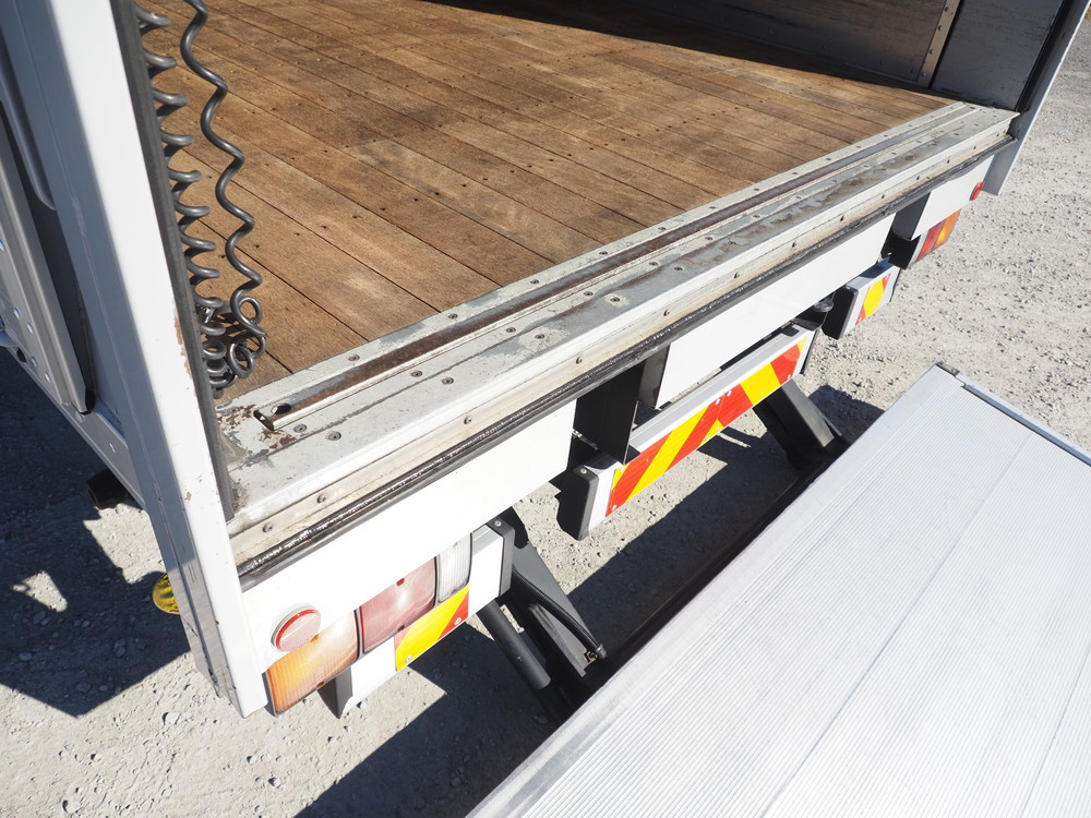 三菱ふそう ファイター ウイング車 中型 2KG-FK64F 年式 H30[写真27]