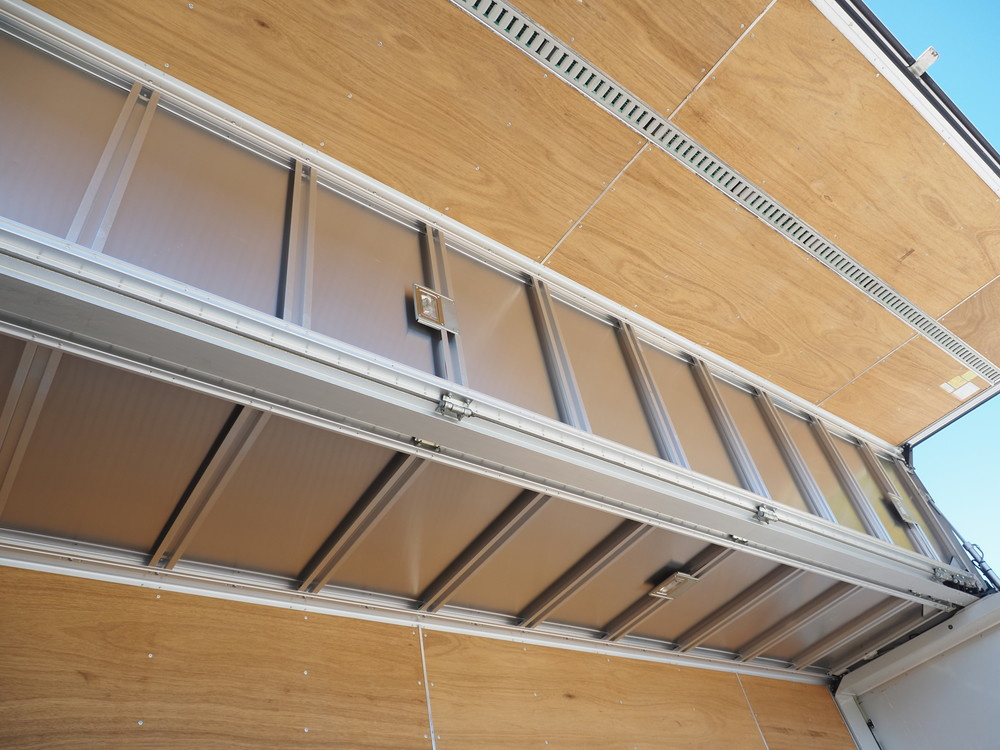 三菱ふそう ファイター ウイング車 中型 2KG-FK64F 年式 H30[写真21]