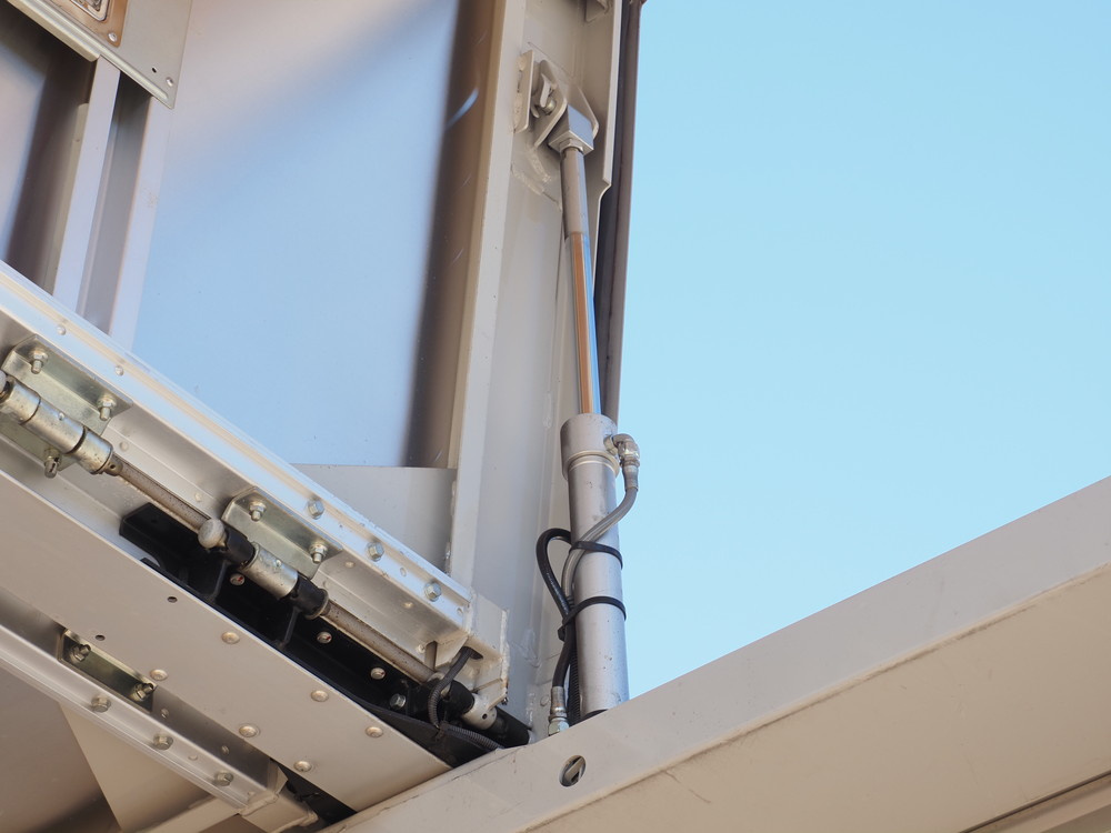 三菱ふそう ファイター ウイング車 中型 2KG-FK64F 年式 H30[写真18]