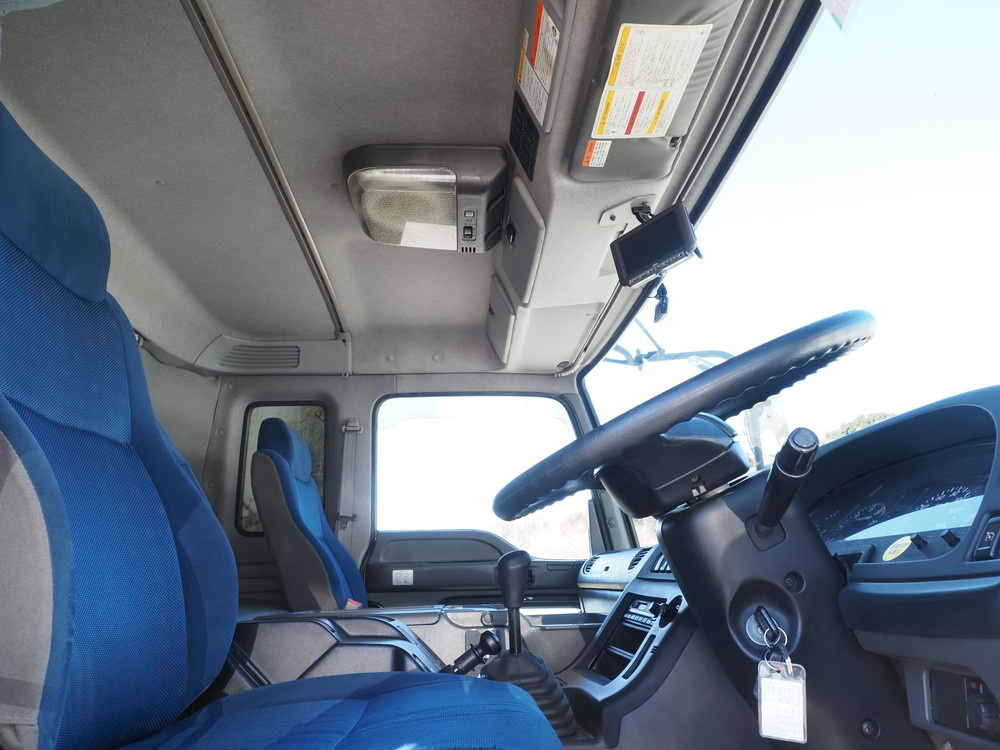 いすゞ ギガ ウイング車 大型 QKG-CYJ77A 年式 H27[写真34]