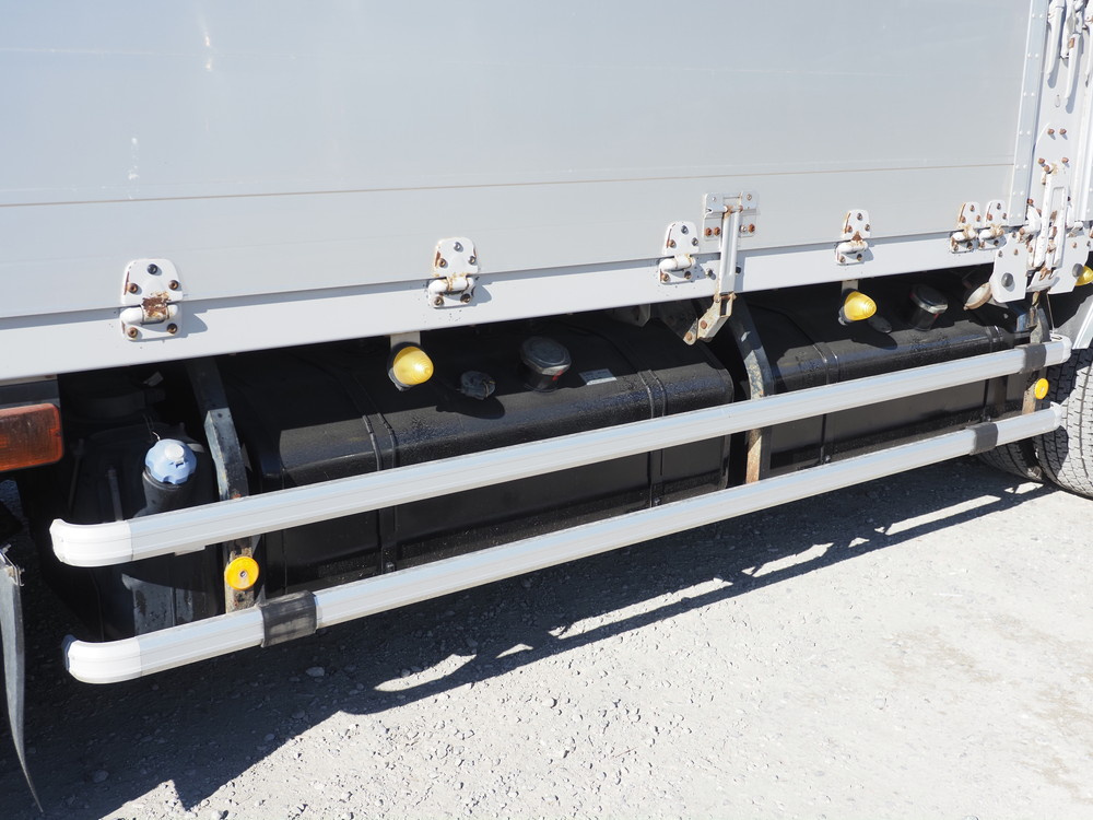 いすゞ ギガ ウイング車 大型 QKG-CYJ77A 年式 H27[写真18]