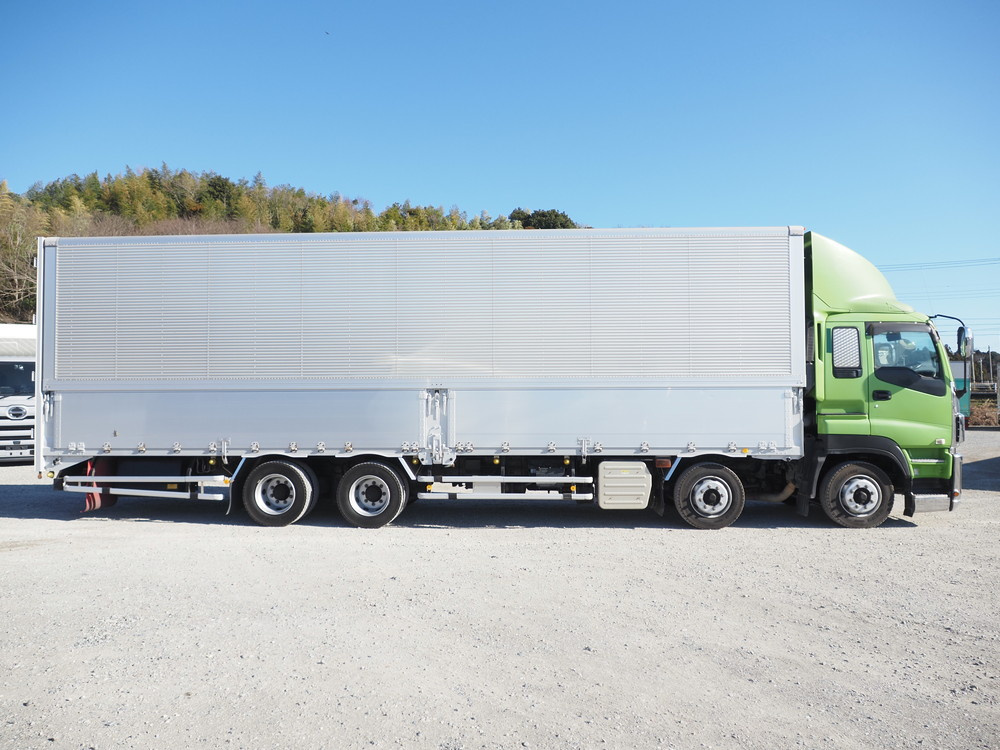 いすゞ ギガ ウイング車 大型 QKG-CYJ77A 年式 H27[写真11]