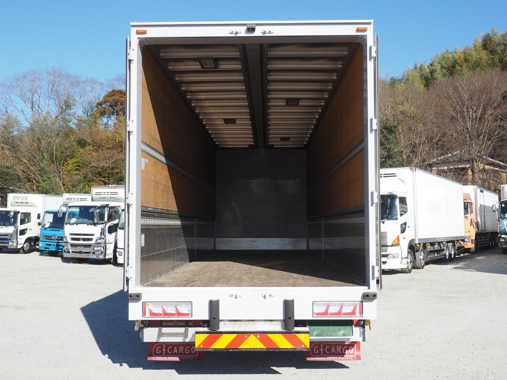 いすゞ ギガ ウイング車 大型 QKG-CYJ77A 年式 H27[写真28]