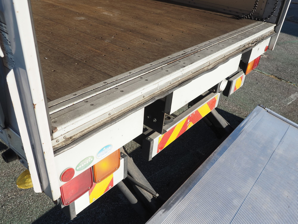 いすゞ フォワード ウイング車 中型 TKG-FRR90S2 年式 H27[写真23]