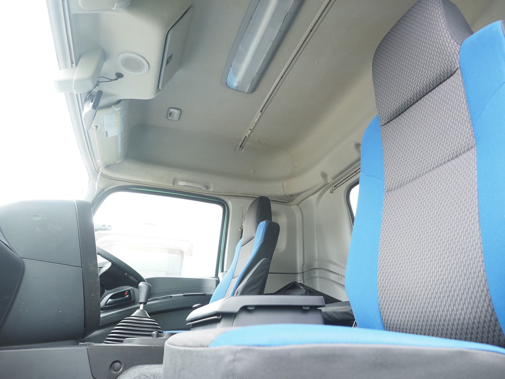 いすゞ ギガ ウイング車 大型 2PG-CYJ77CA 年式 H30[写真44]