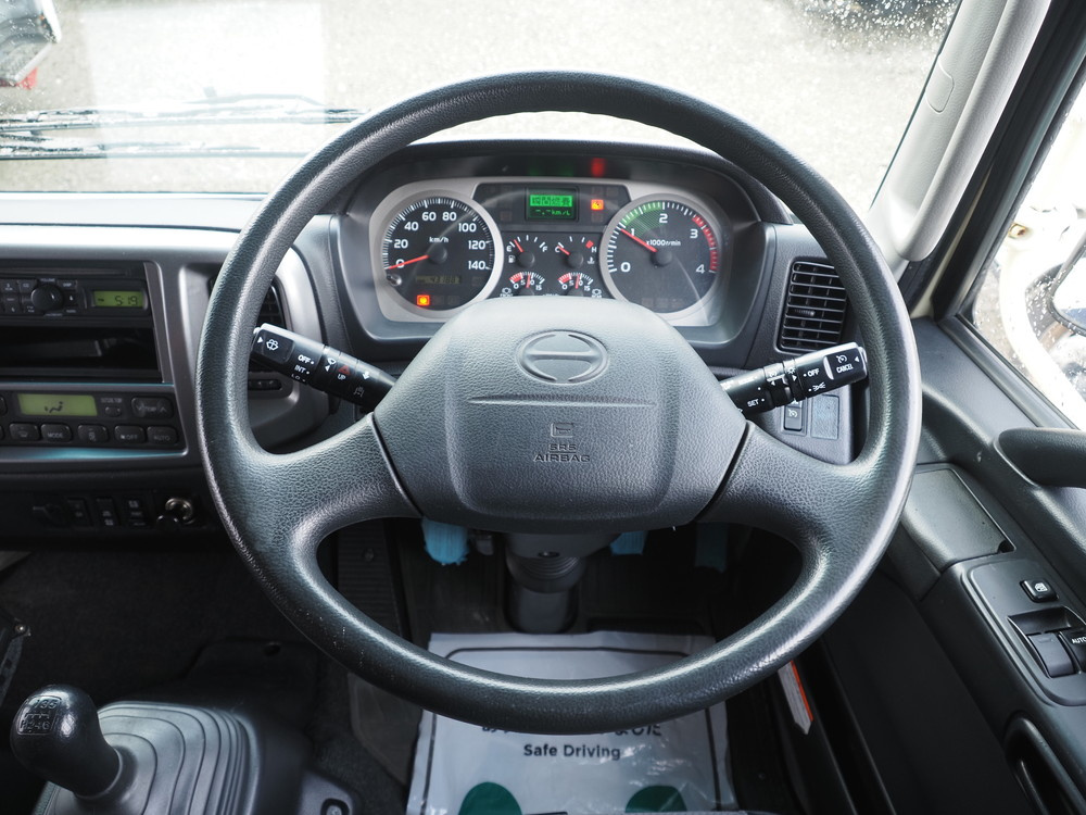 日野 レンジャープロ 冷凍バン 中型 TKG-FD7JKAG 年式 H27[写真22]