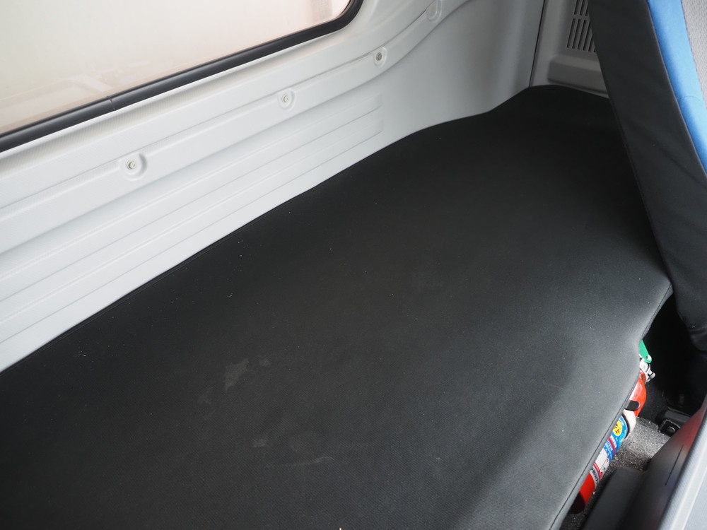 いすゞ ギガ 冷凍バン 大型 QPG-CYL77BA 年式 H28[写真33]