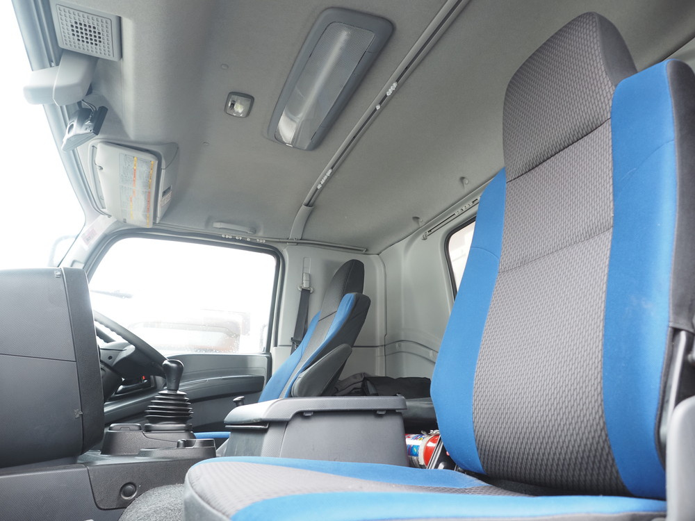 いすゞ ギガ 冷凍バン 大型 QPG-CYL77BA 年式 H28[写真35]