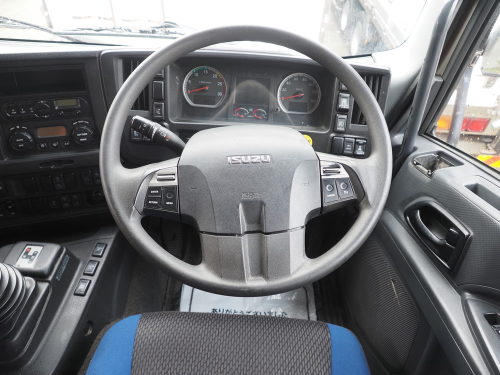 いすゞ ギガ 冷凍バン 大型 QPG-CYL77BA 年式 H28[写真27]