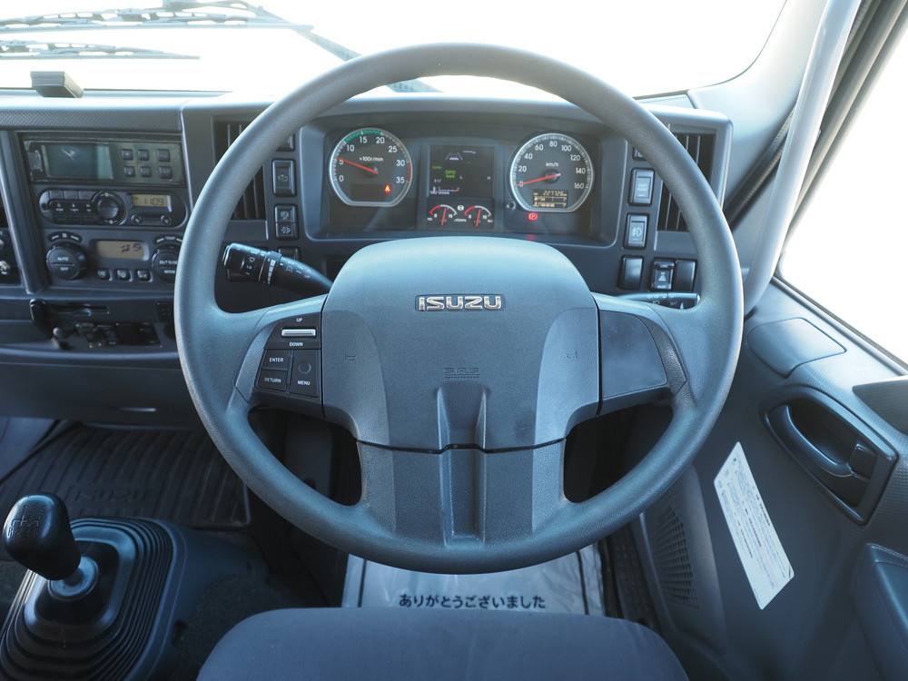 いすゞ フォワード 冷凍バン 中型 2PG-FRR90S2 年式 H30[写真28]