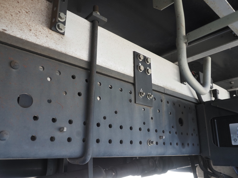 いすゞ フォワード 冷凍バン 中型 2PG-FRR90S2 年式 H30[写真38]