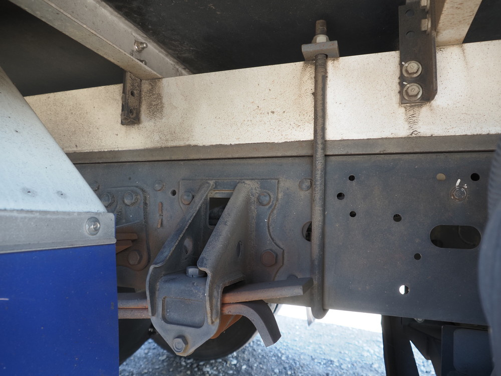 いすゞ フォワード 冷凍バン 中型 2PG-FRR90S2 年式 H30[写真37]