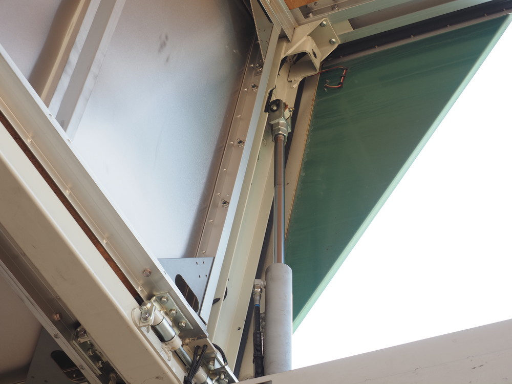 いすゞ ギガ ウイング車 大型 2PG-CYL77C 年式 H30[写真11]