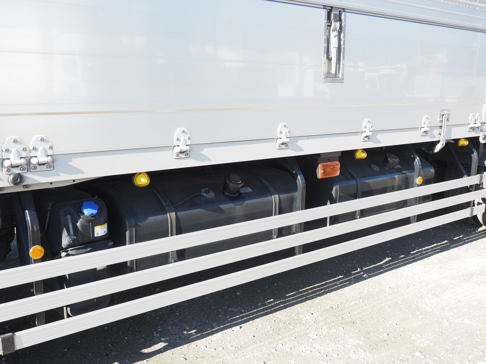 いすゞ ギガ ウイング車 大型 2PG-CYL77C 年式 H30[写真15]