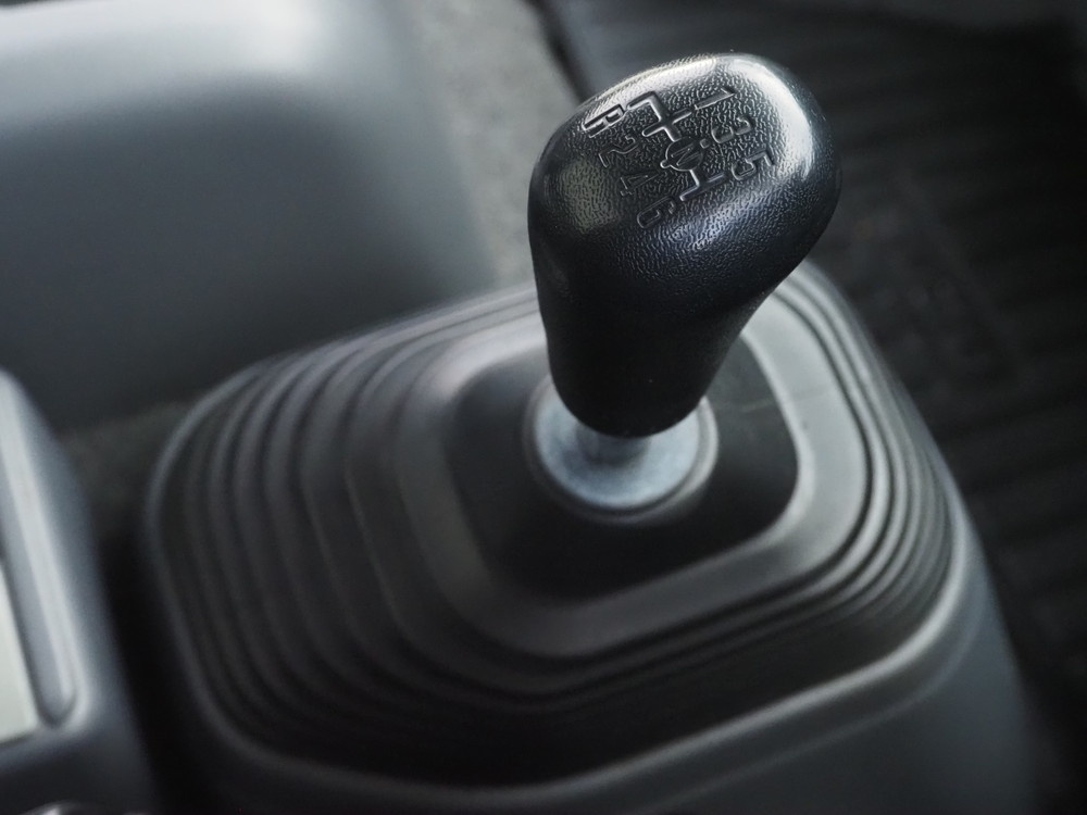 いすゞ フォワード 冷凍バン 中型 2PG-FRR90T2 年式 H30[写真29]