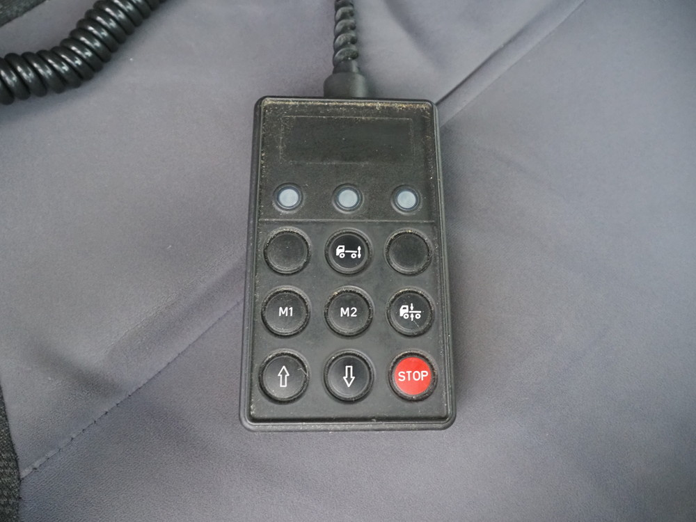 いすゞ フォワード 冷凍バン 中型 2PG-FRR90T2 年式 H30[写真32]