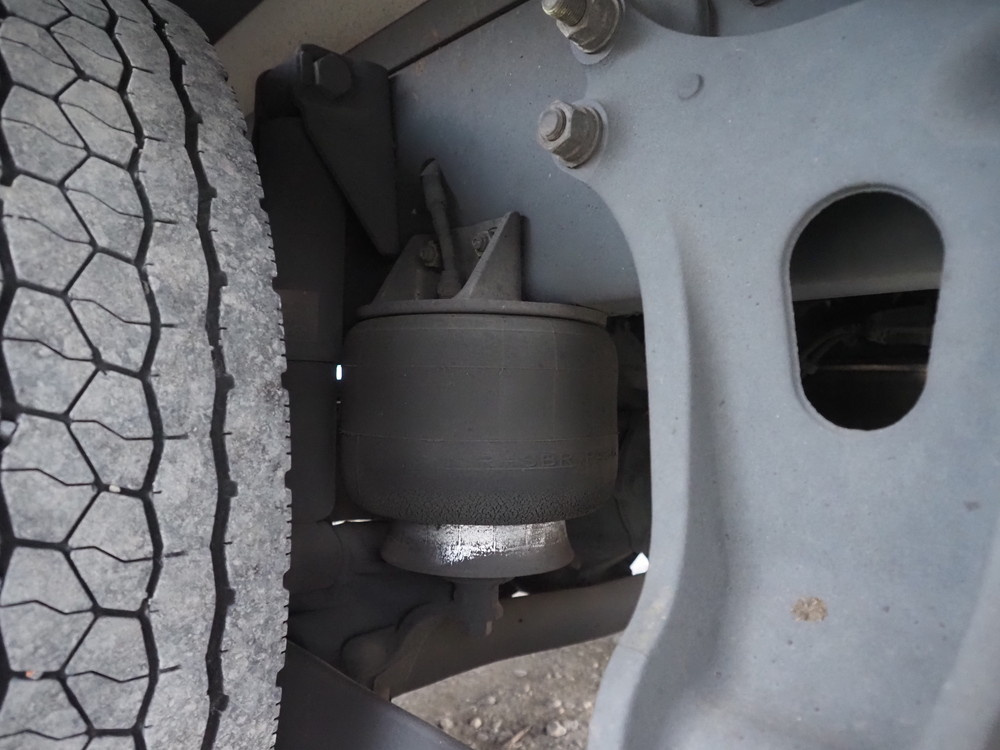 いすゞ フォワード 冷凍バン 中型 2PG-FRR90T2 年式 H30[写真37]