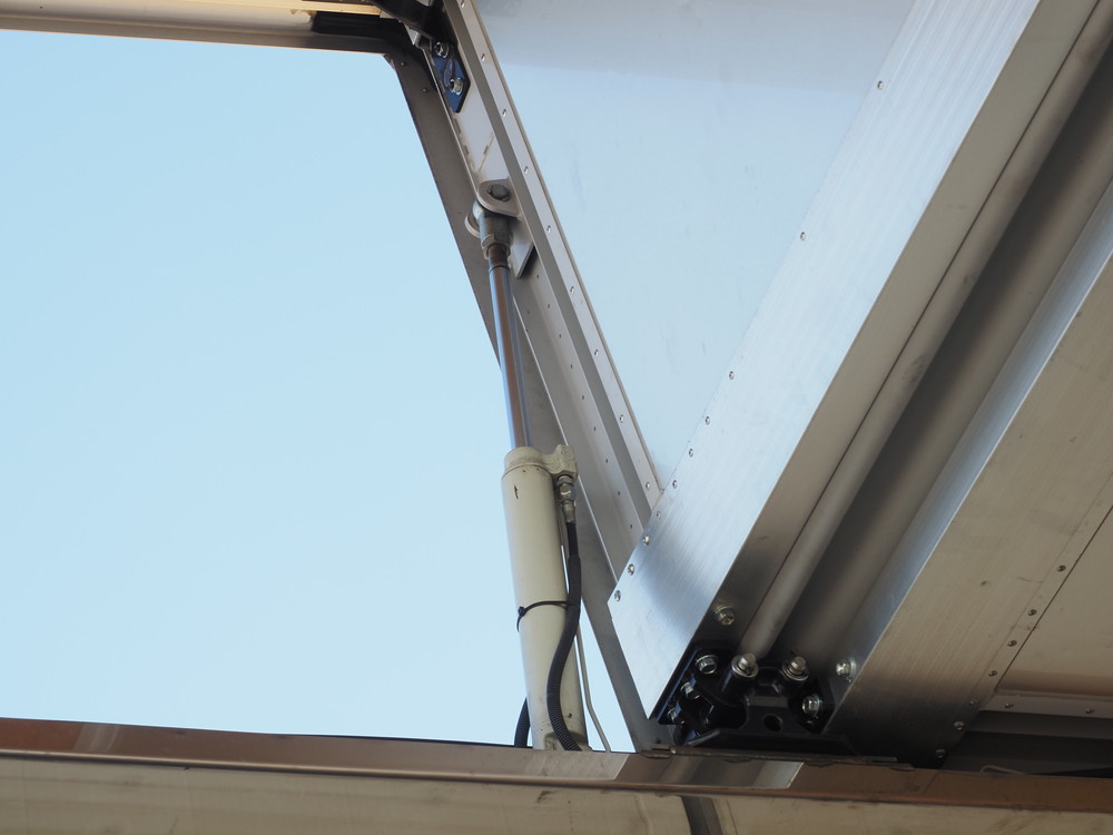 日野 プロフィア ウイング車 大型 2DG-FW1AHG 年式 R2[写真14]