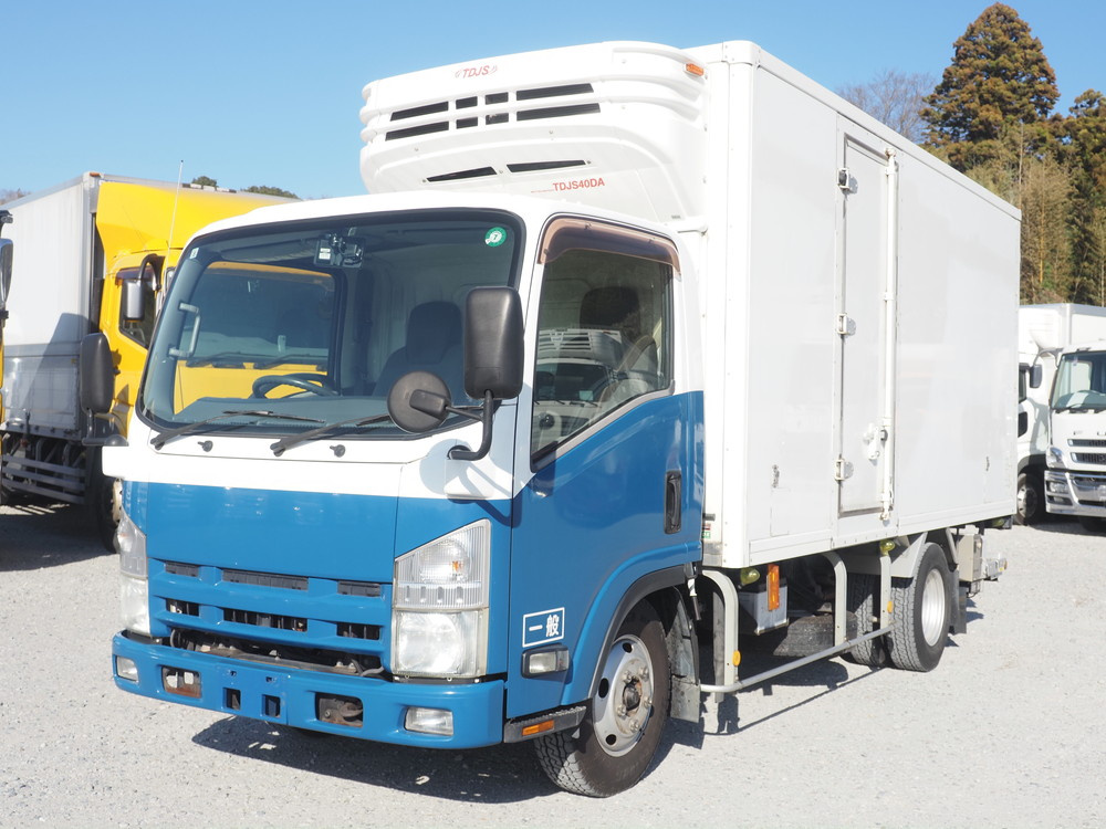 いすゞ エルフ 冷凍バン 小型 TKG-NMR85AN 年式 H26[写真01]