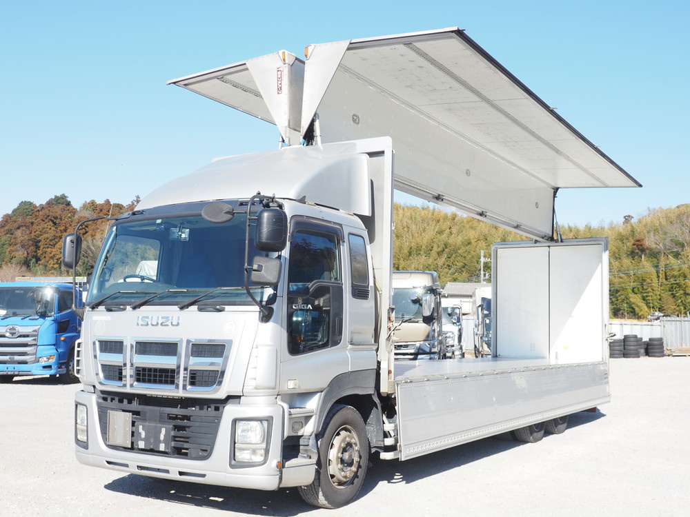 いすゞ ギガ ウイング車 大型 QKG-CYL77A 年式 H27[写真02]