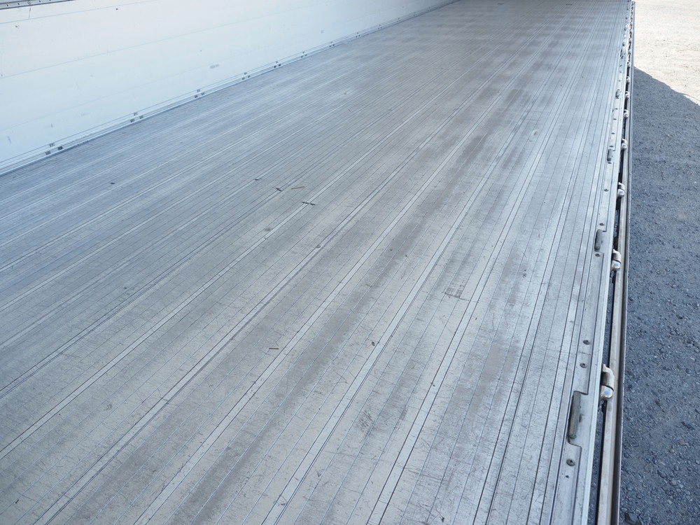 いすゞ ギガ ウイング車 大型 QKG-CYL77A 年式 H27[写真22]