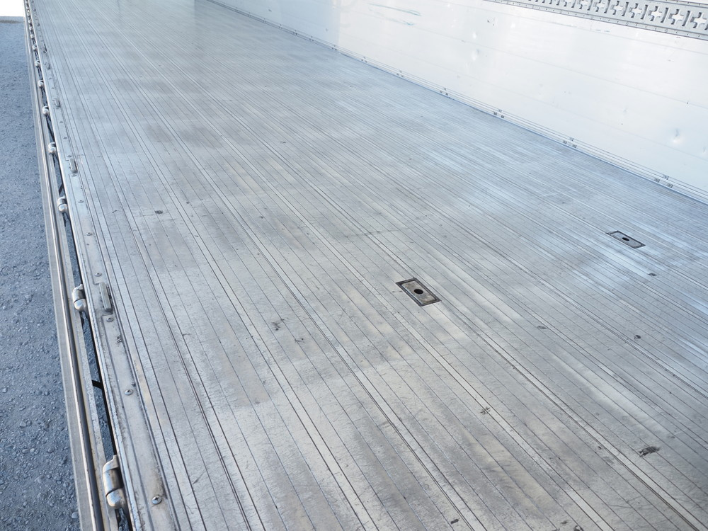 いすゞ ギガ ウイング車 大型 QKG-CYL77A 年式 H27[写真23]