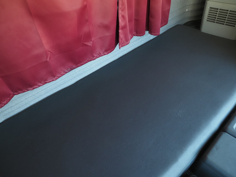 いすゞ ギガ ウイング車 大型 QKG-CYL77A 年式 H27[写真38]