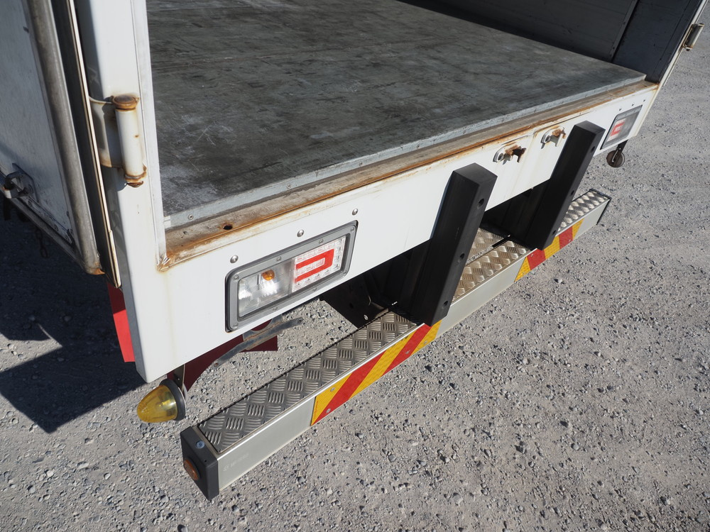 日野 プロフィア ウイング車 大型 2DG-FR1EHG 年式 H30[写真24]