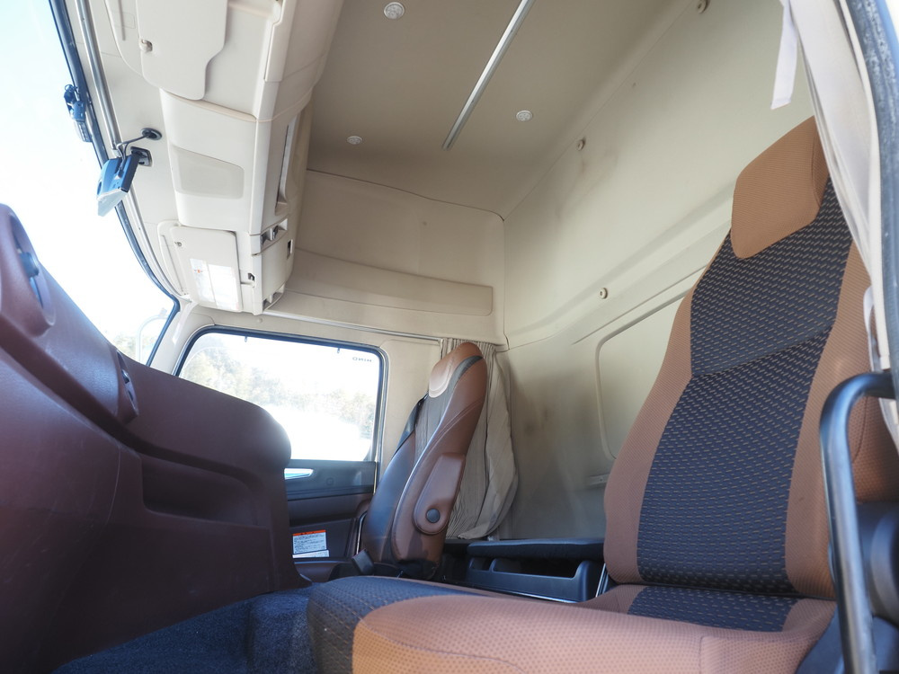 日野 プロフィア ウイング車 大型 2DG-FR1EHG 年式 H30[写真38]