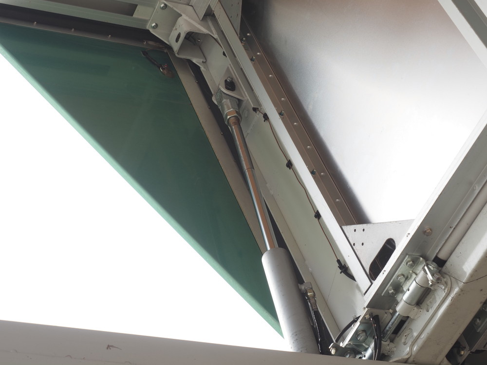 いすゞ フォワード ウイング車 中型 2RG-FRR90S2 年式 H30[写真18]