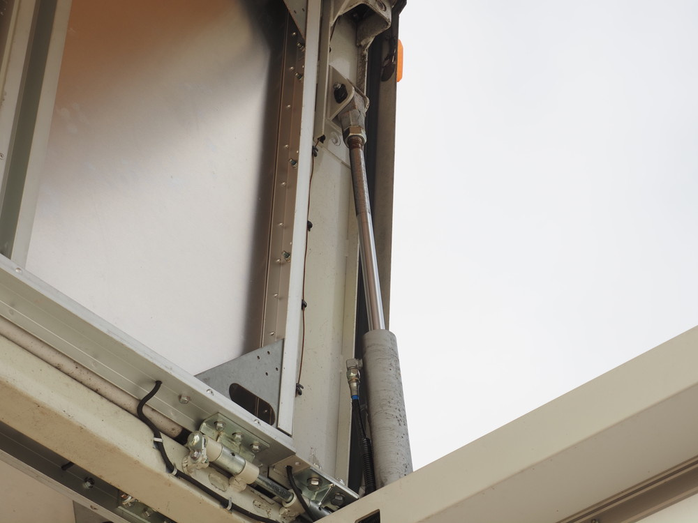 いすゞ フォワード ウイング車 中型 2RG-FRR90S2 年式 H30[写真19]