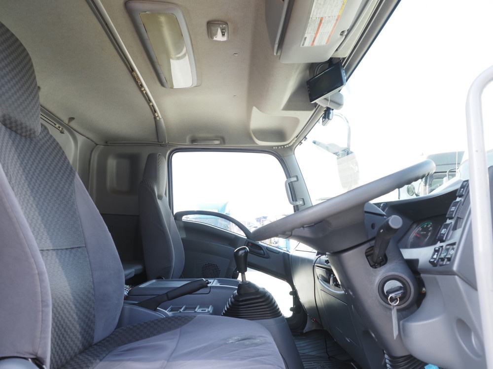 いすゞ フォワード ウイング車 中型 2RG-FRR90S2 年式 H30[写真38]