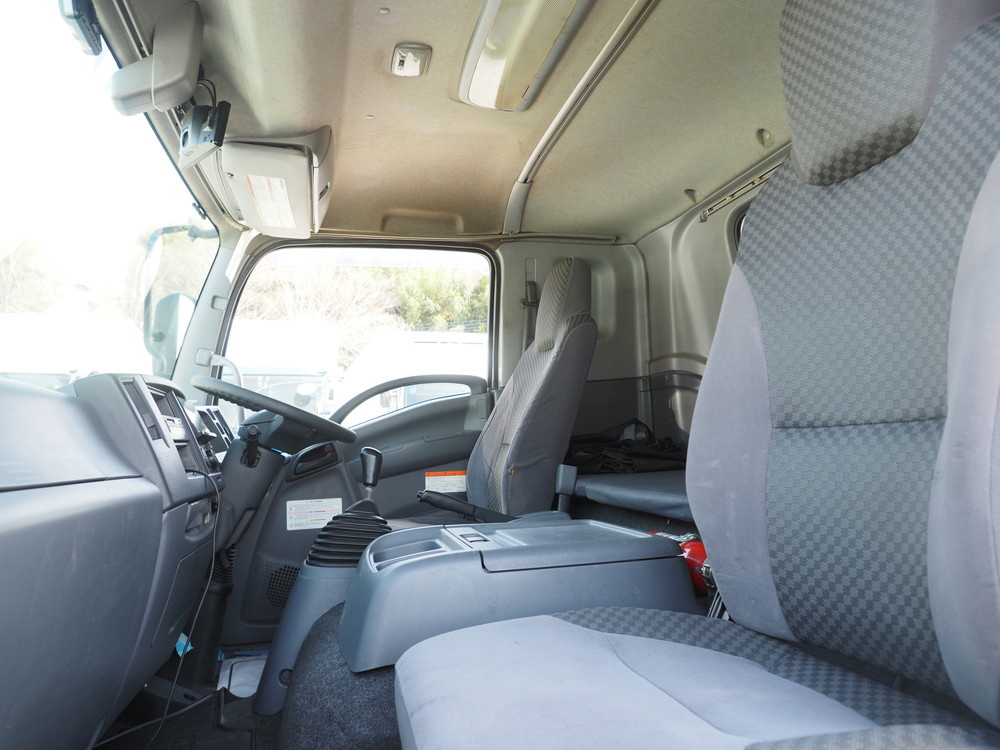 いすゞ フォワード ウイング車 中型 2RG-FRR90S2 年式 H30[写真46]