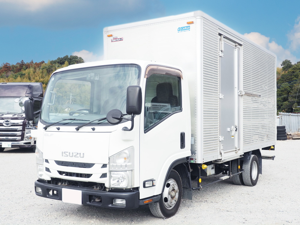 いすゞ エルフ バン車 小型 TRG-NLR85AN 年式 H30[写真01]