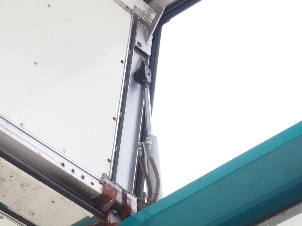 三菱ふそう スーパーグレート 冷凍ウイング 大型 QPG-FU64VZ 年式 H27[写真22]