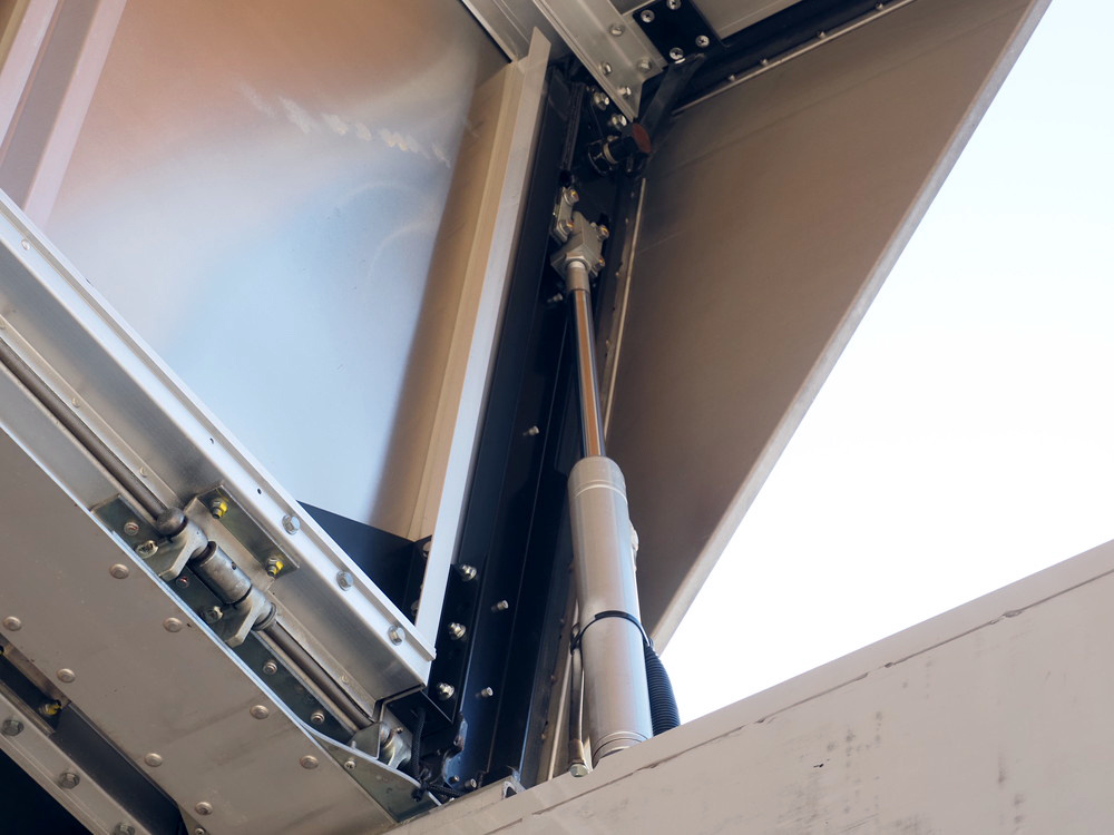 日野 プロフィア ウイング車 大型 QPG-FR1EXEG 年式 H29[写真10]